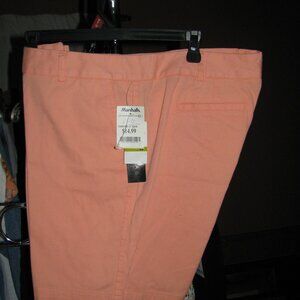 WOMENS SHORTS - SIZE - 14
